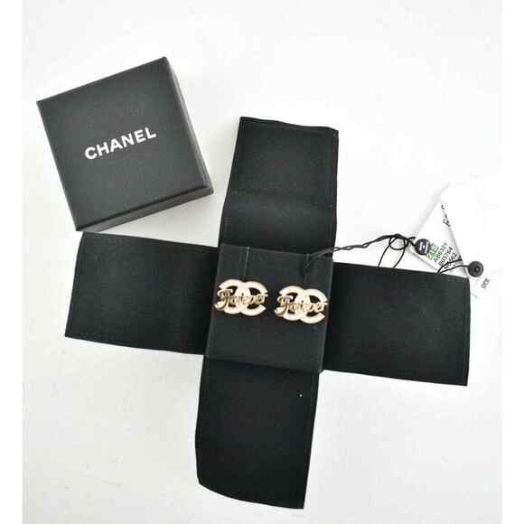 Chanel 21S Gold Crystal Forever CC Logo Large Dangle Statement Stud Earrings - Picture 2 of 12